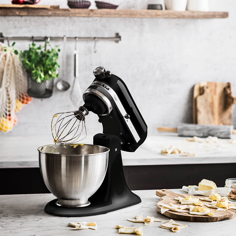 Classic 4.3L Tilt-Head Stand Mixer - Onyx Black