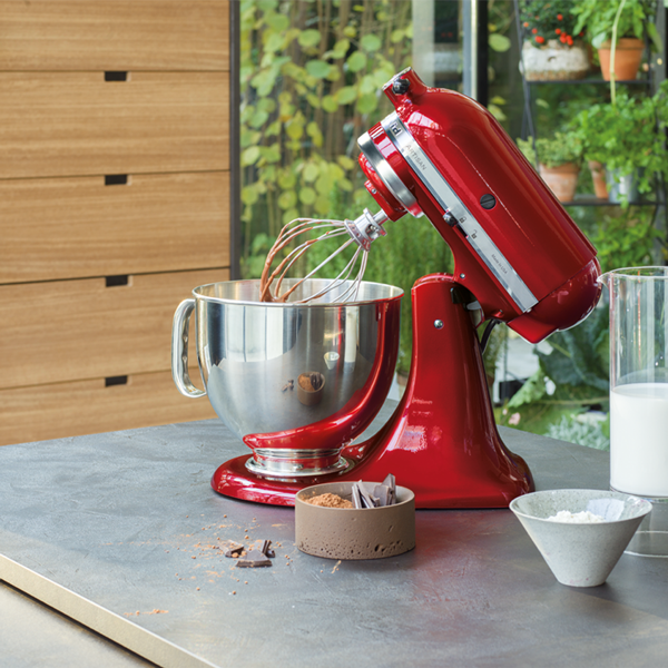 Artisan 4.8 L Tilt Head Stand Mixer Candy Apple Red